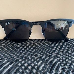 Brand new ray bans with case :)